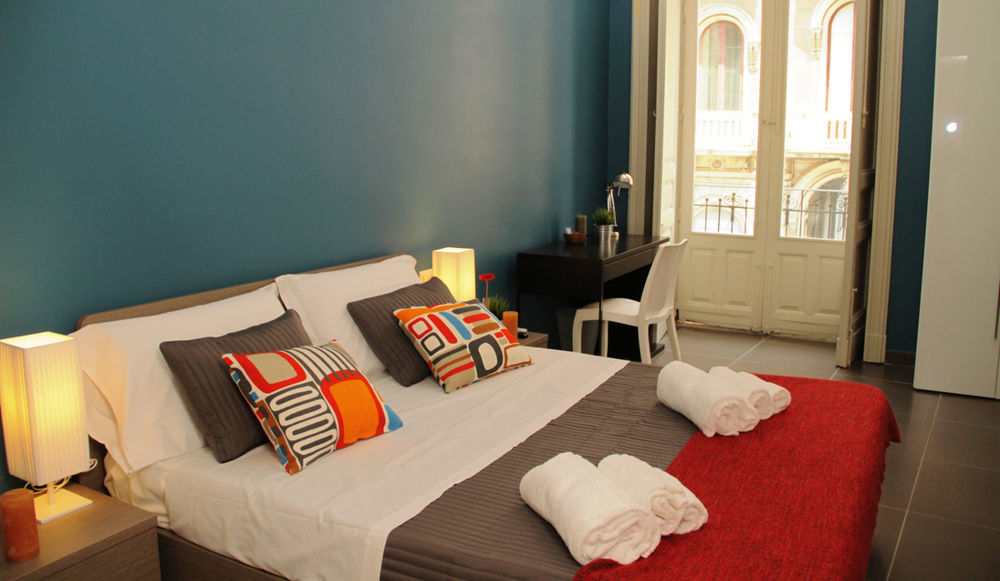 Bed and Breakfast Ottomood Ala Ovest Catania Centro Exterior foto