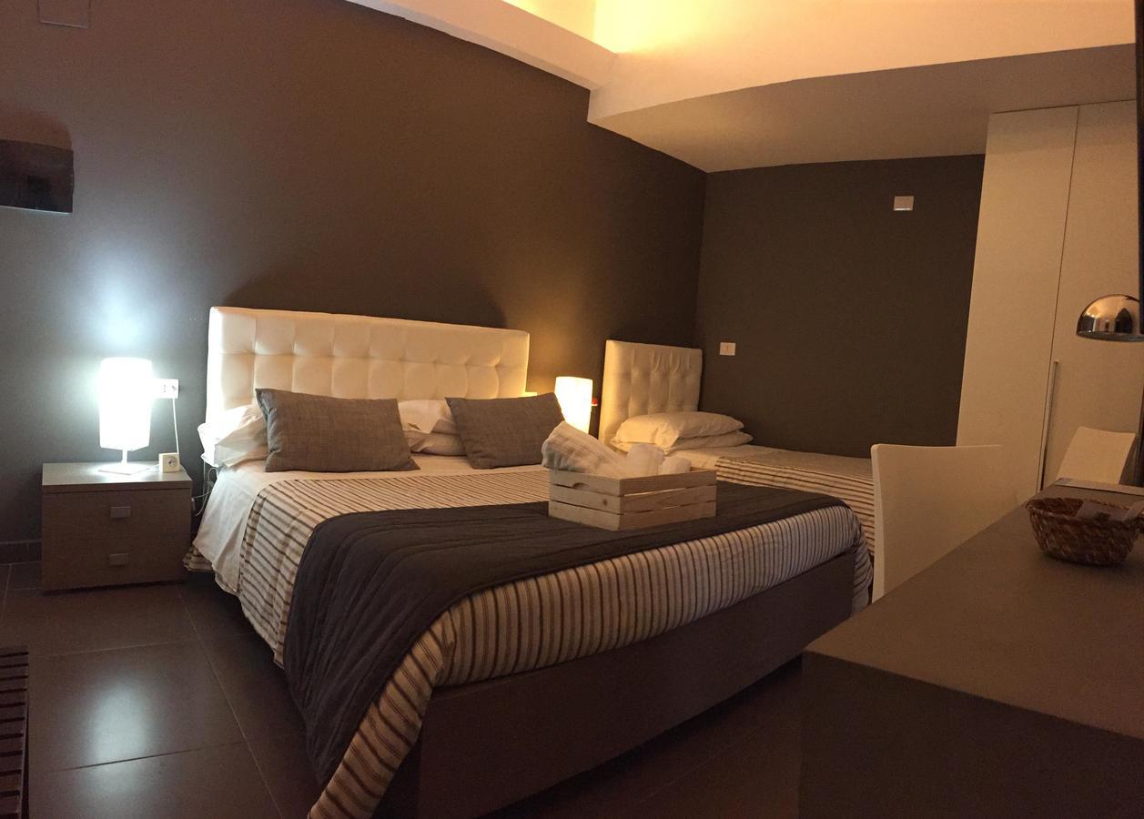 Bed and Breakfast Ottomood Ala Ovest Catania Centro Exterior foto