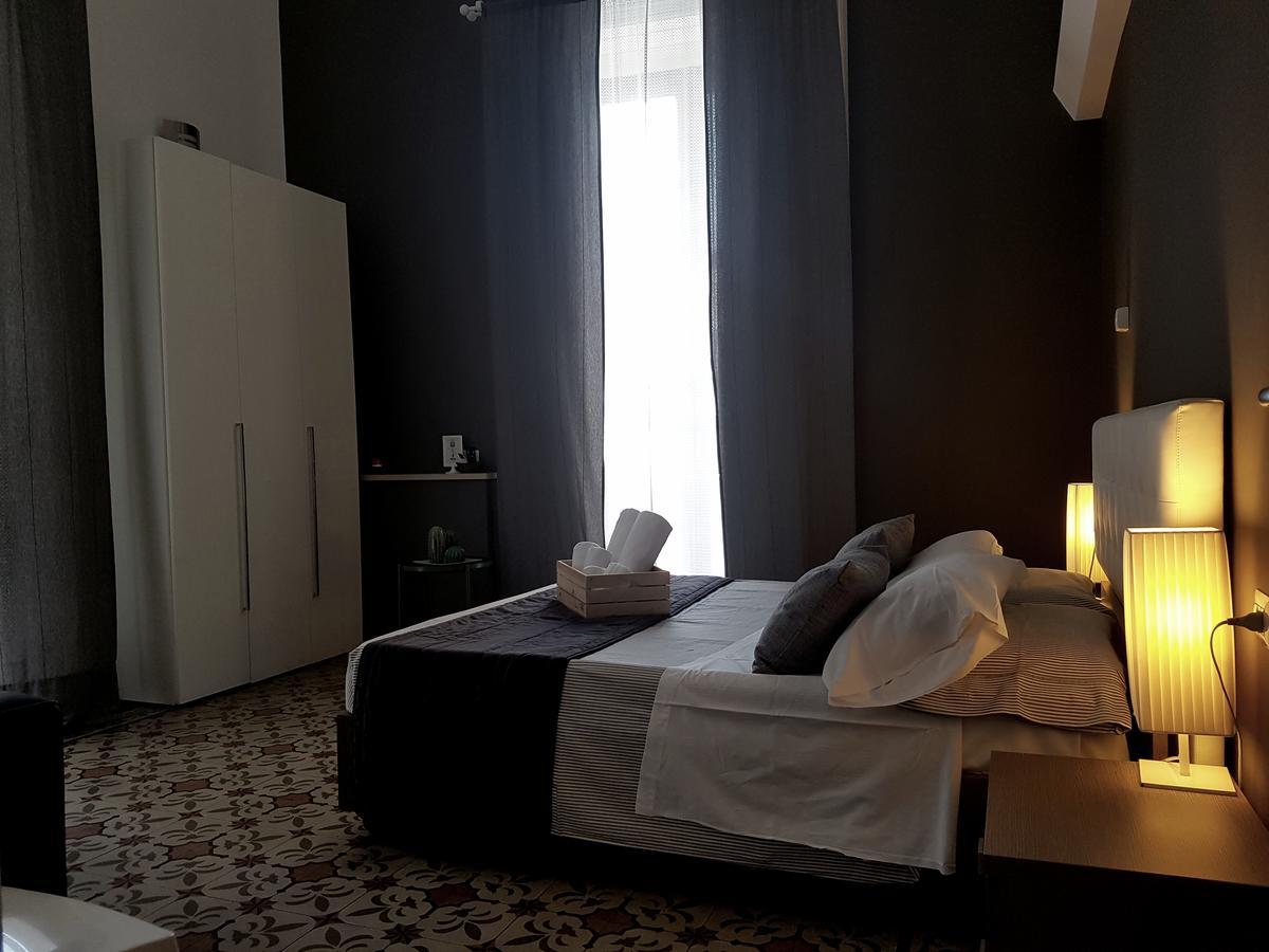 Bed and Breakfast Ottomood Ala Ovest Catania Centro Exterior foto