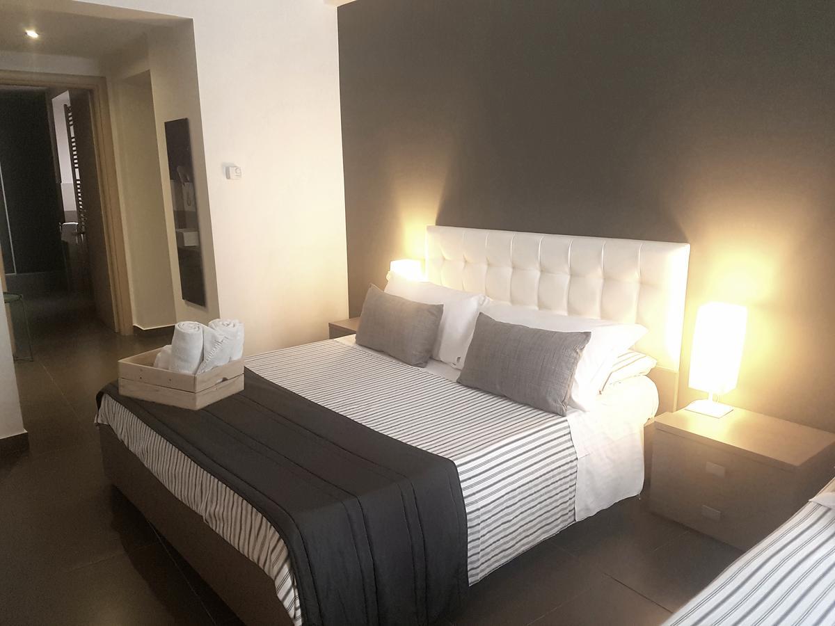 Bed and Breakfast Ottomood Ala Ovest Catania Centro Exterior foto