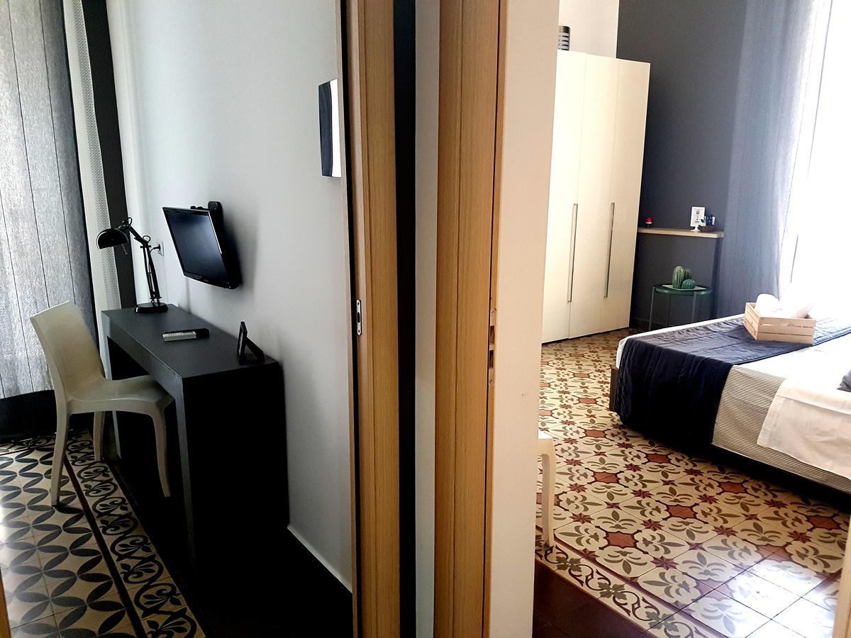 Bed and Breakfast Ottomood Ala Ovest Catania Centro Exterior foto