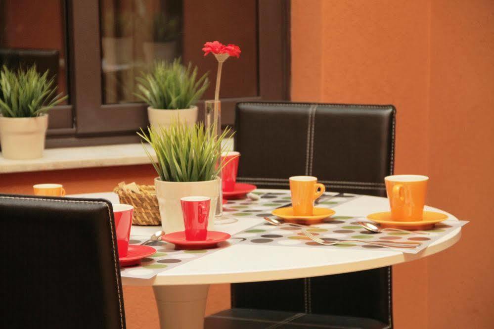 Bed and Breakfast Ottomood Ala Ovest Catania Centro Exterior foto