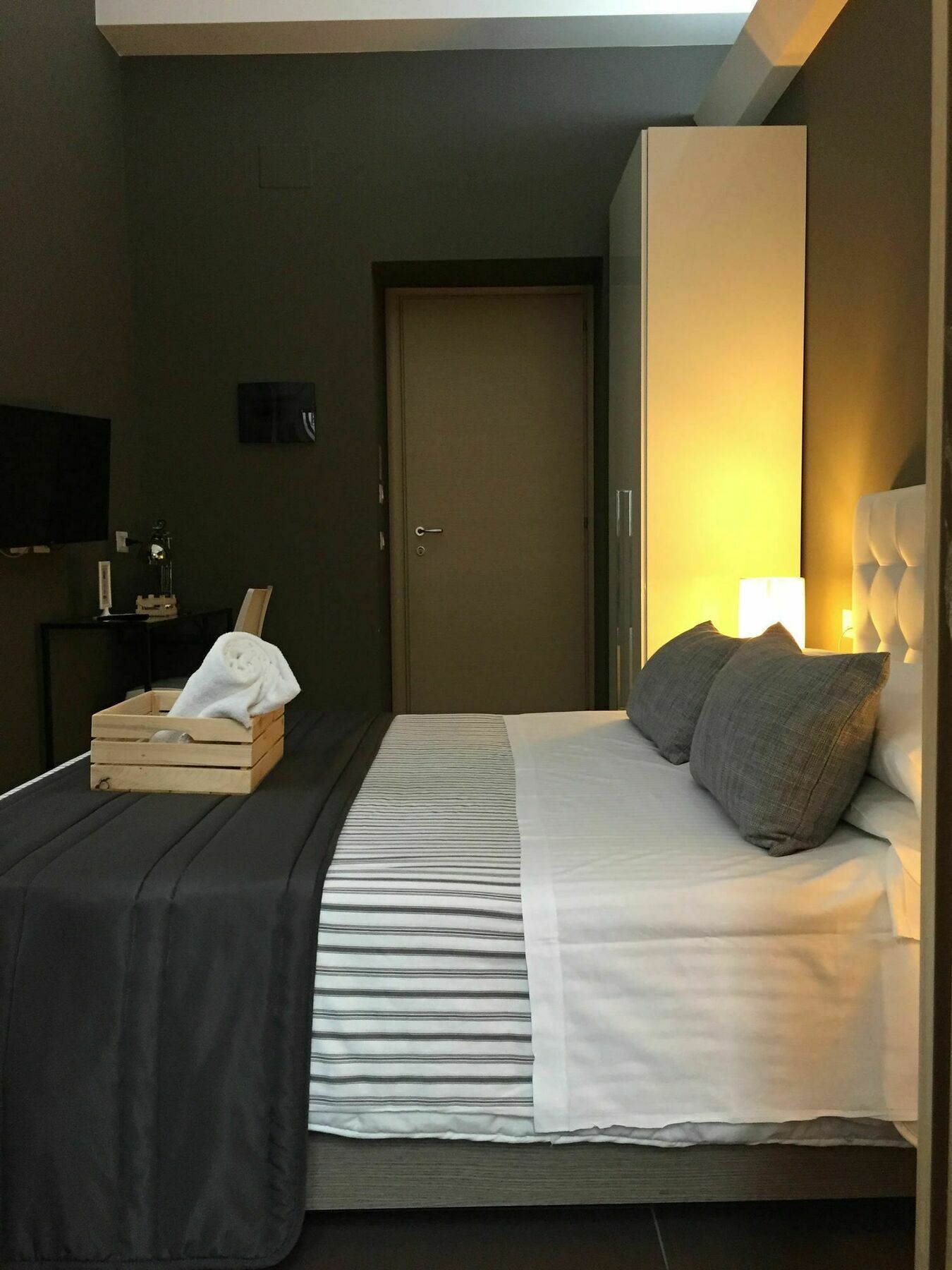 Bed and Breakfast Ottomood Ala Ovest Catania Centro Exterior foto